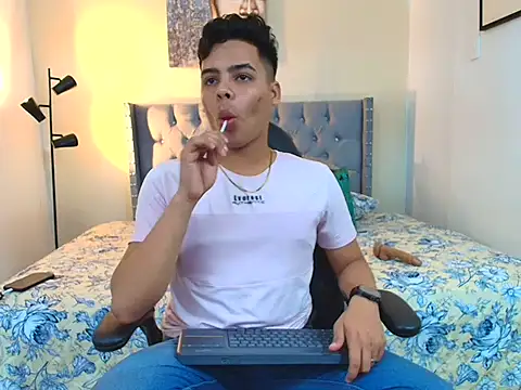 stewart mateo  online show from September 15, 2025, 2:45 am