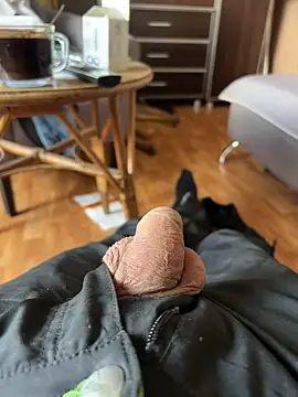 Darekjapa online show from September 17, 2025, 12:07 pm