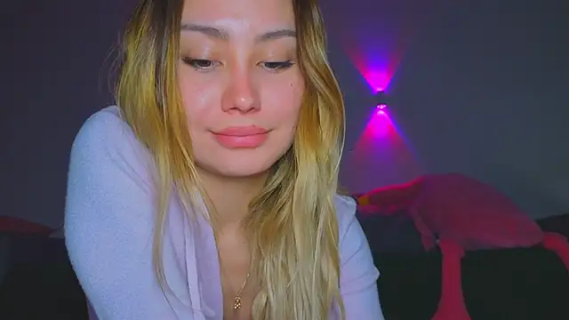 baobei03 online show from April 23, 2026, 1:13 pm