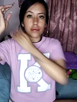 Snapshot of Queen_Ashly chatting on February 14, 2026, 3:40 am Queen Ashly online show from February 14, 2026, 3:40 am