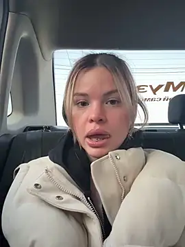 SMELLSEX online show from September 28, 2025, 3:52 pm