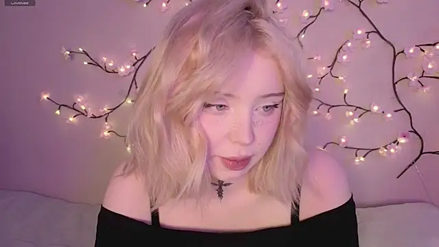 RileyVice online show from May 1, 2026, 8:52 am