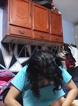 Syndel23 online show from September 27, 2025, 9:43 pm