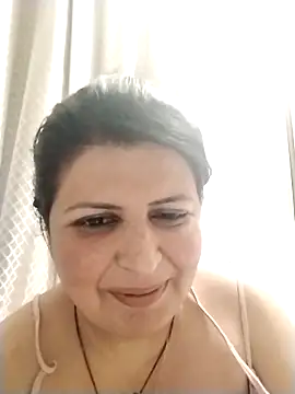 Snapshot of Jann_Riya333 chatting on February 10, 2026, 7:35 pm Jann Riya333 online show from February 10, 2026, 7:35 pm