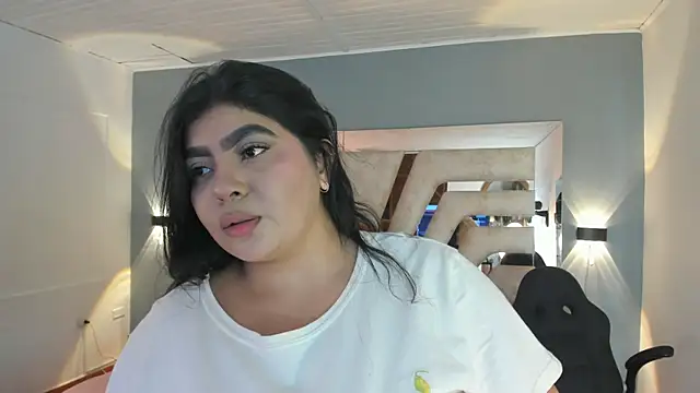 BellaBoobs  online show from July 18, 2026, 8:17 pm