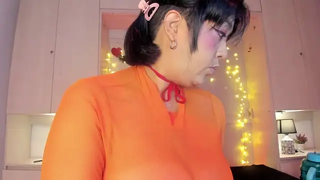 VickyRuiz  online show from February 28, 2026, 12:05 pm