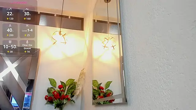 Candy Hott7 online show from November 10, 2025, 8:03 pm