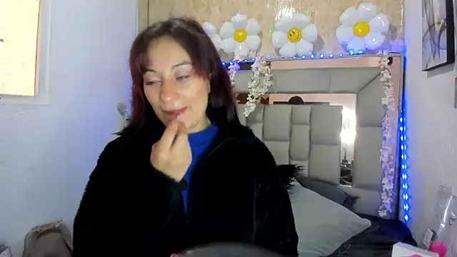 Candy Hott7 online show from October 10, 2025, 2:07 pm