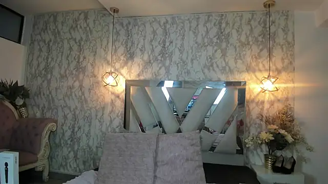 Candy Hott7 online show from March 6, 2026, 9:10 pm