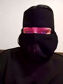lilyan12 online show from May 10, 2026, 12:58 am