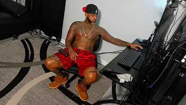 SLANGONDEMHOES online show from November 11, 2025, 2:23 pm