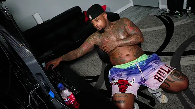 SLANGONDEMHOES online show from July 23, 2026, 3:26 am