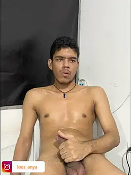 jonhsebastiann online show from June 30, 2026, 9:09 am
