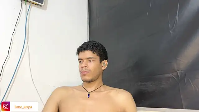 jonhsebastiann online show from July 11, 2026, 8:14 am