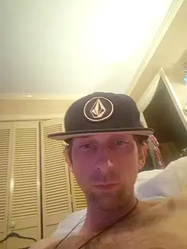 Snapshot of mresquared chatting on July 8, 2026, 6:25 am mresquared online show from July 8, 2026, 6:25 am