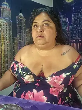 curvy diva  online show from May 7, 2026, 9:56 am