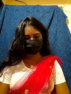 mini-queen online show from November 23, 2025, 8:46 am