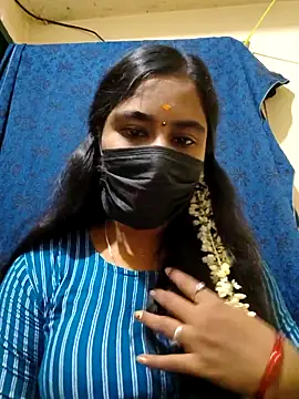 mini-queen online show from December 18, 2025, 7:35 am