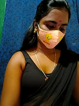 mini-queen online show from September 10, 2025, 1:32 pm