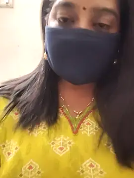 saritha29 online show from November 25, 2025, 5:35 pm