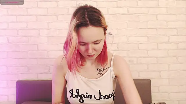 Ericha Stone online show from February 11, 2026, 1:38 am