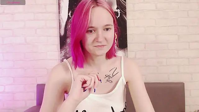 Ericha Stone online show from September 16, 2025, 8:15 am