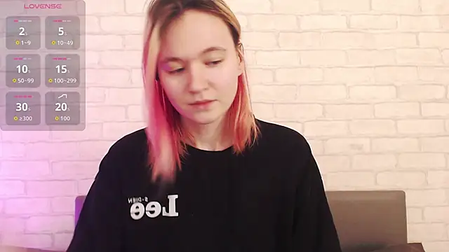 Ericha Stone online show from February 15, 2026, 2:12 am