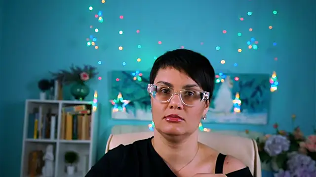 Snapshot of LauraDavidsons chatting on February 28, 2026, 5:45 pm LauraDavidsons online show from February 28, 2026, 5:45 pm