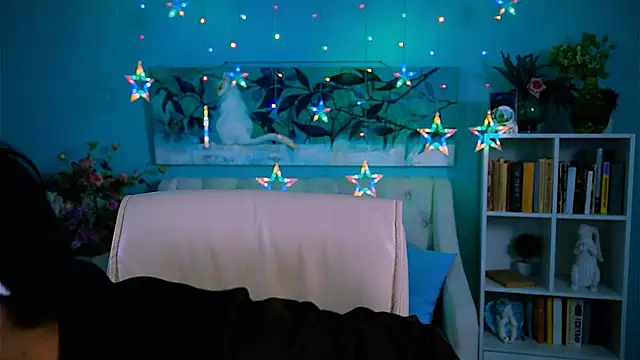 Snapshot of LauraDavidsons chatting on September 21, 2025, 4:23 pm LauraDavidsons online show from September 21, 2025, 4:23 pm