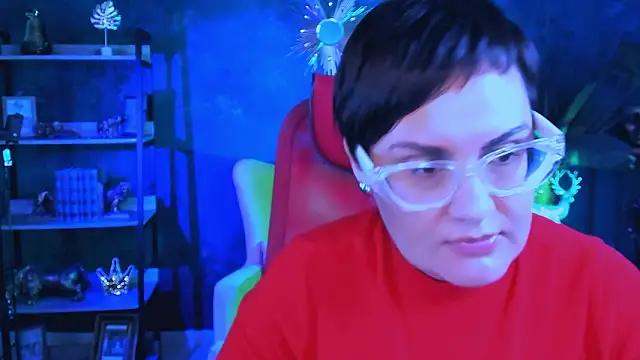 Snapshot of LauraDavidsons chatting on February 16, 2026, 4:49 pm LauraDavidsons online show from February 16, 2026, 4:49 pm