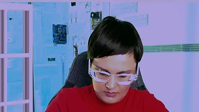 Snapshot of LauraDavidsons chatting on September 24, 2025, 4:35 pm LauraDavidsons online show from September 24, 2025, 4:35 pm