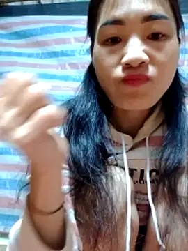 Snapshot of Georgia_here chatting on December 18, 2025, 12:05 am Georgia here online show from December 18, 2025, 12:05 am