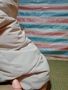 Snapshot of Georgia_here chatting on December 20, 2025, 1:52 am Georgia here online show from December 20, 2025, 1:52 am