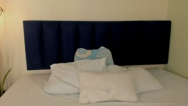 Snapshot of sophieturner_mg chatting on March 9, 2026, 7:06 pm sophieturner mg online show from March 9, 2026, 7:06 pm