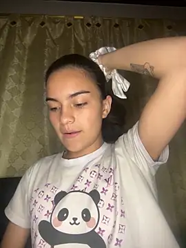 blinkiii  online show from September 24, 2025, 11:32 pm