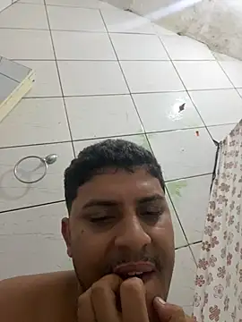 Snapshot of Lucasbrr26 chatting on March 26, 2026, 7:39 am Lucasbrr26 online show from March 26, 2026, 7:39 am