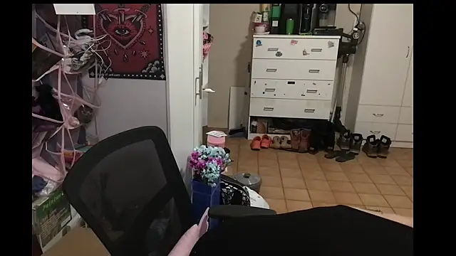 TheSilentCrown online show from September 27, 2025, 12:06 am