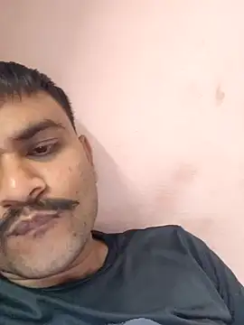 Snapshot of Frvgggghh chatting on February 12, 2026, 8:30 pm Frvgggghh online show from February 12, 2026, 8:30 pm