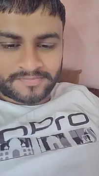 Snapshot of Frvgggghh chatting on March 13, 2026, 8:52 am Frvgggghh online show from March 13, 2026, 8:52 am