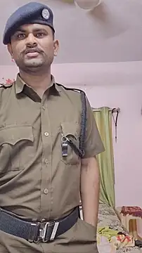 Snapshot of Frvgggghh chatting on January 17, 2026, 9:02 am Frvgggghh online show from January 17, 2026, 9:02 am