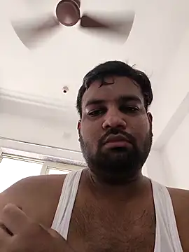 vinay smalldick online show from June 4, 2026, 6:07 am