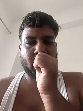 vinay smalldick online show from July 21, 2026, 5:09 am