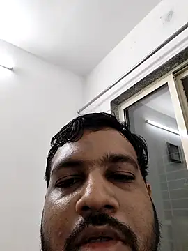 vinay smalldick online show from June 14, 2026, 3:24 pm