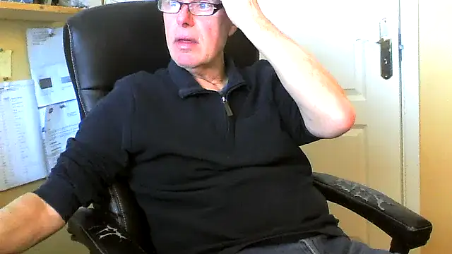 Snapshot of Klipparn chatting on March 17, 2026, 11:02 am Klipparn online show from March 17, 2026, 11:02 am