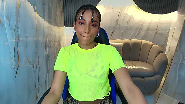 katty berry r online show from October 1, 2025, 7:40 pm