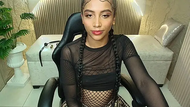 katty berry r online show from September 17, 2025, 8:00 pm