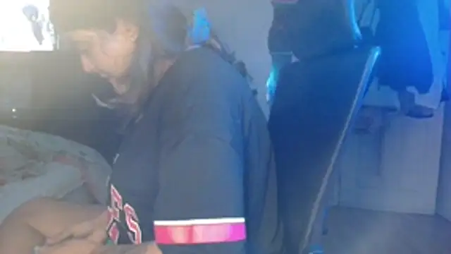 Snapshot of Prill940 chatting on October 18, 2025, 4:58 am Prill940 online show from October 18, 2025, 4:58 am