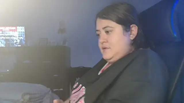 Snapshot of Prill940 chatting on November 15, 2025, 7:12 am Prill940 online show from November 15, 2025, 7:12 am