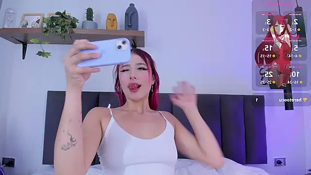 Snapshot of Cristalfoxy_ chatting on June 16, 2026, 7:58 pm Cristalfoxy online show from June 16, 2026, 7:58 pm