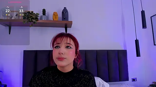 Cristalfoxy  online show from June 29, 2026, 8:52 pm
